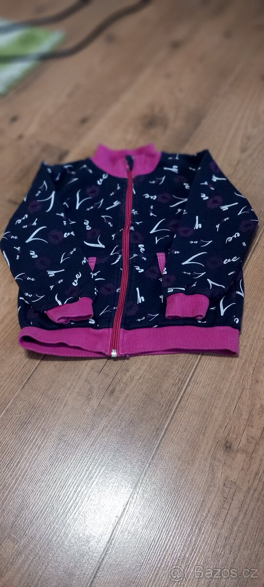 Oblečení vel.110 - 17