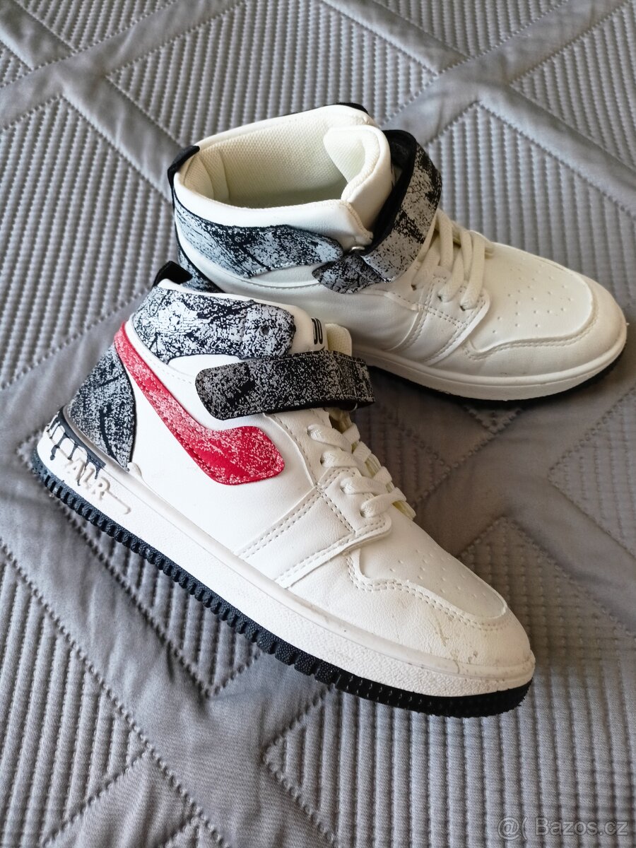 Nové dětské kotníkové tenisky, vel.34 - 17