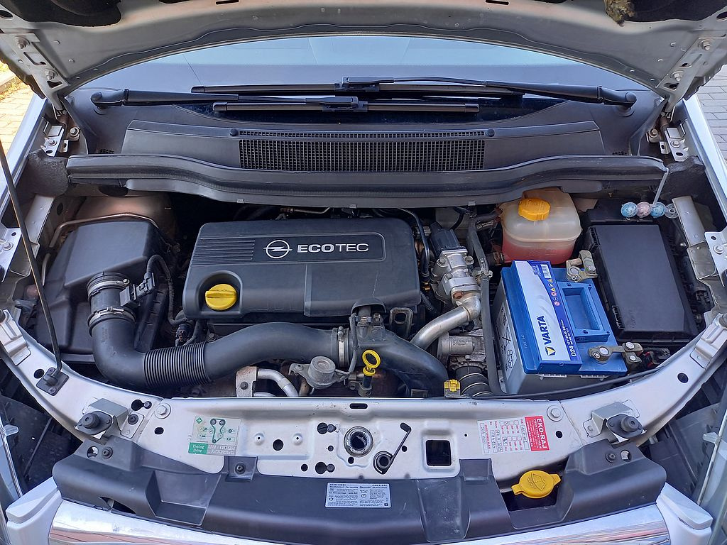 Opel Zafira, 1.7CdTi klima+7Míst+ROZVODY - 17