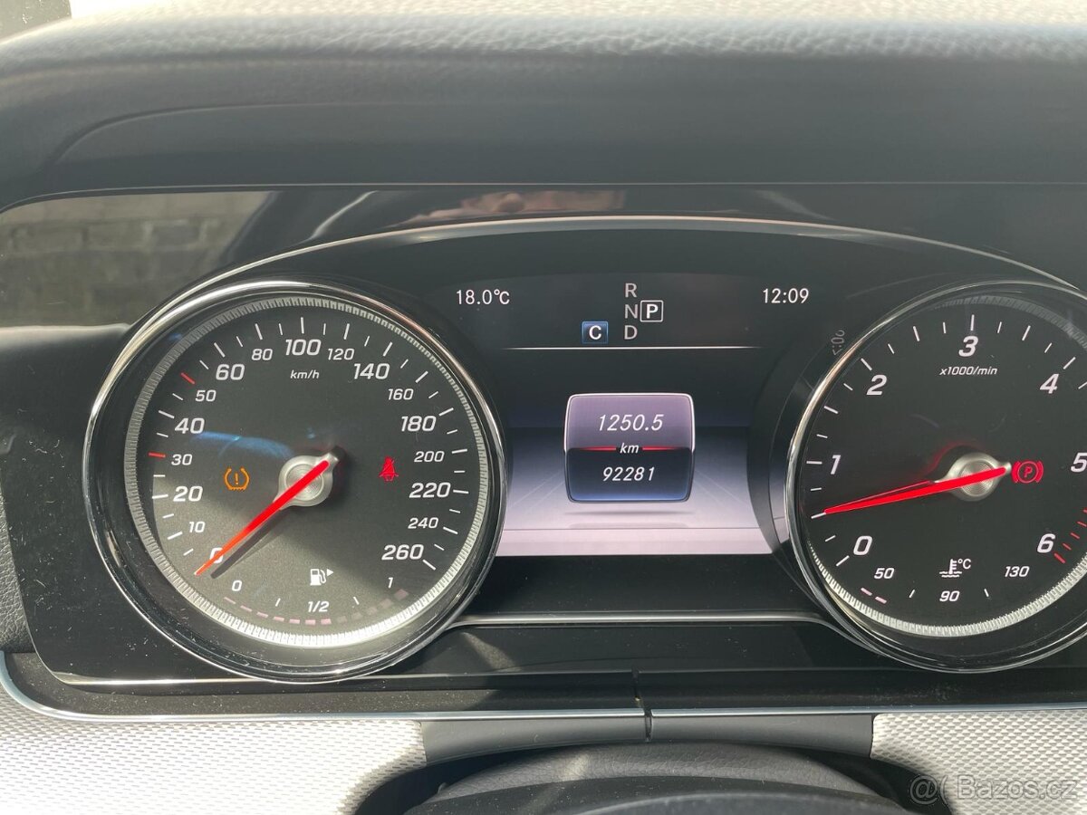 Mercedes-Benz E350, 4Matic, Burmester - 17