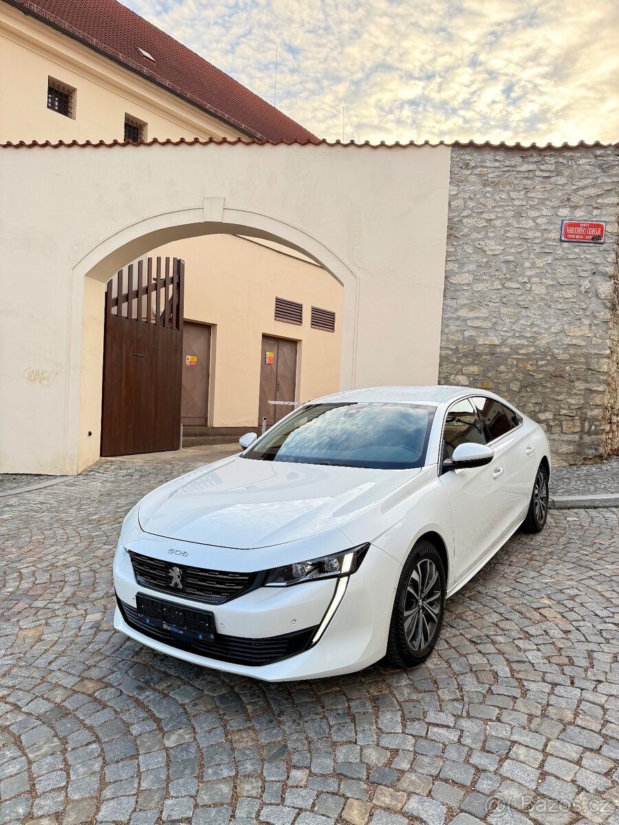 Peugeot 508 GT Line 1.6i 180k ČR DPH Full Led 8AT 38tkm - 17