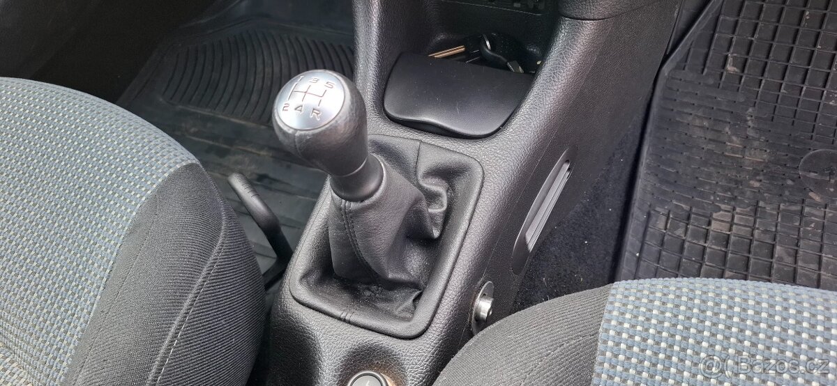 Peugeot 206 1.4HDi / ČR1 / KLIMA / NOVÁ STK 3/2028 - 17