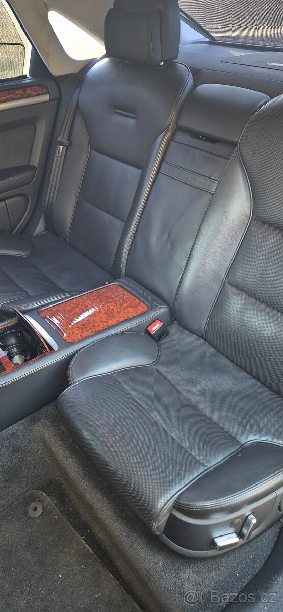 Audi A8 4.2, nafta - 17