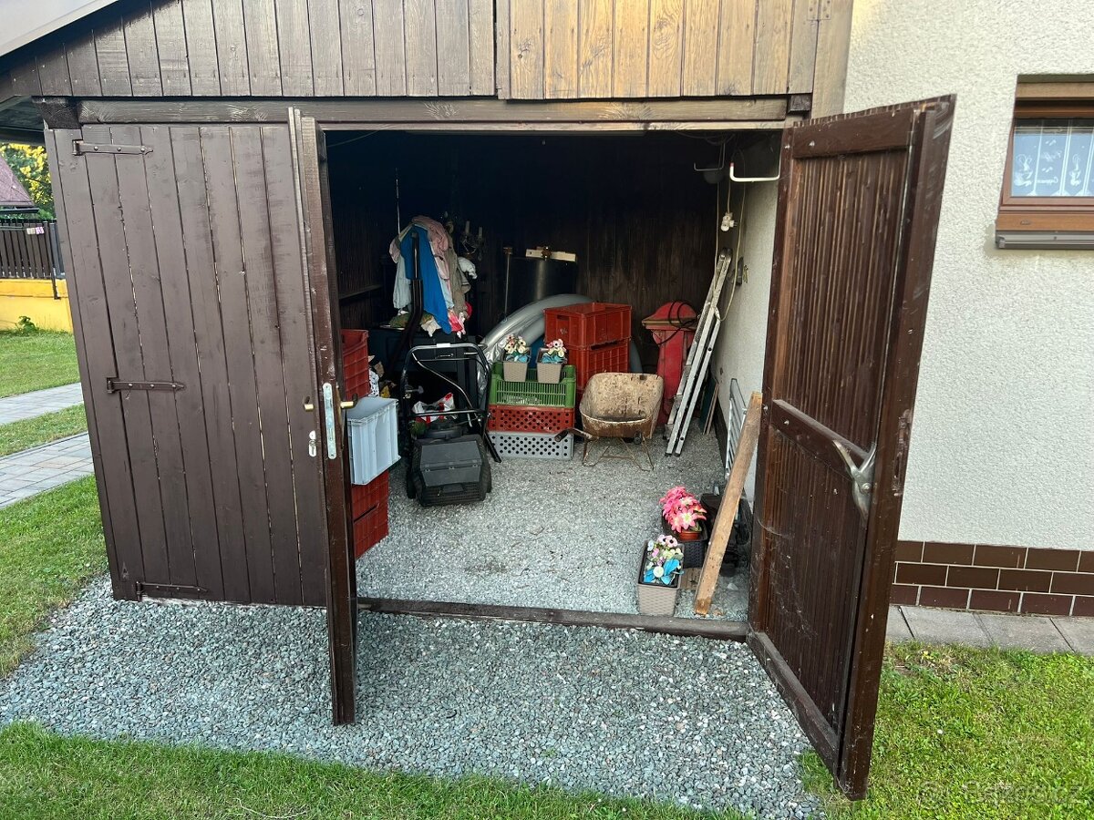 Krásná zděná chata u rybníka Brodský - 17