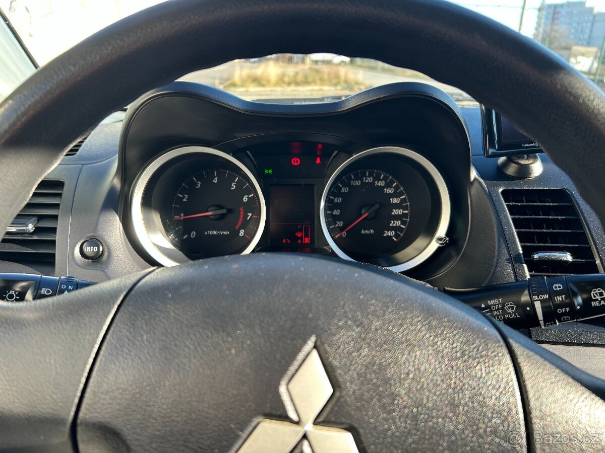 Mitsubishi Lancer 1.6 i MIVEC Sportback - 17