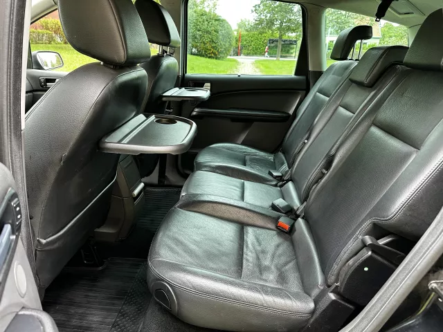 Ford C-MAX 1.6 TDCi 80kW GHIA Kůže Tažné 1. Majitel - 17