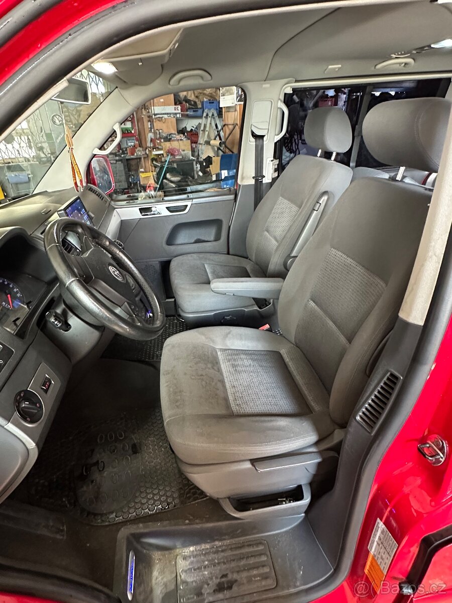 VW T5 Multivan 2.5TDI - 17