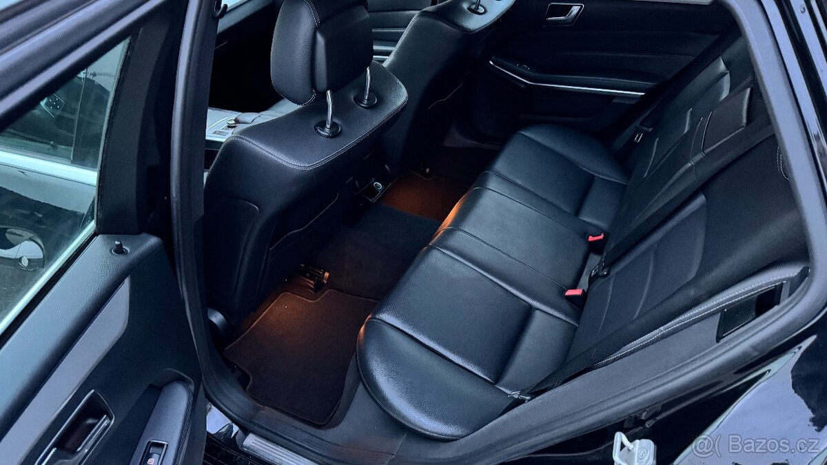 Mercedes-Benz E 200 BLUETEC - 17