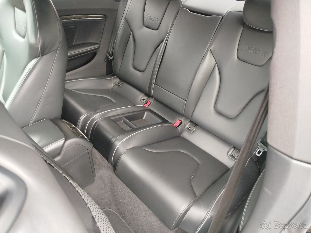 Audi RS5 4.2 FSi V8, 450koní, r.v. 2011 - 17