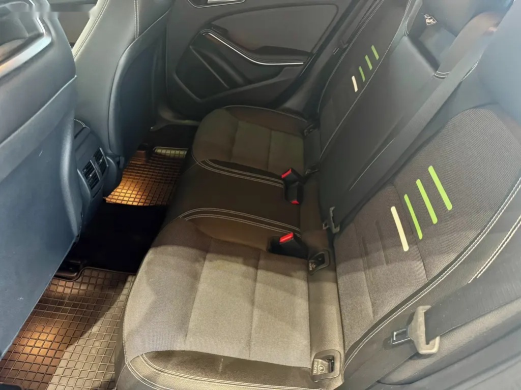 Mercedes-Benz Třídy A, 160 d - 17