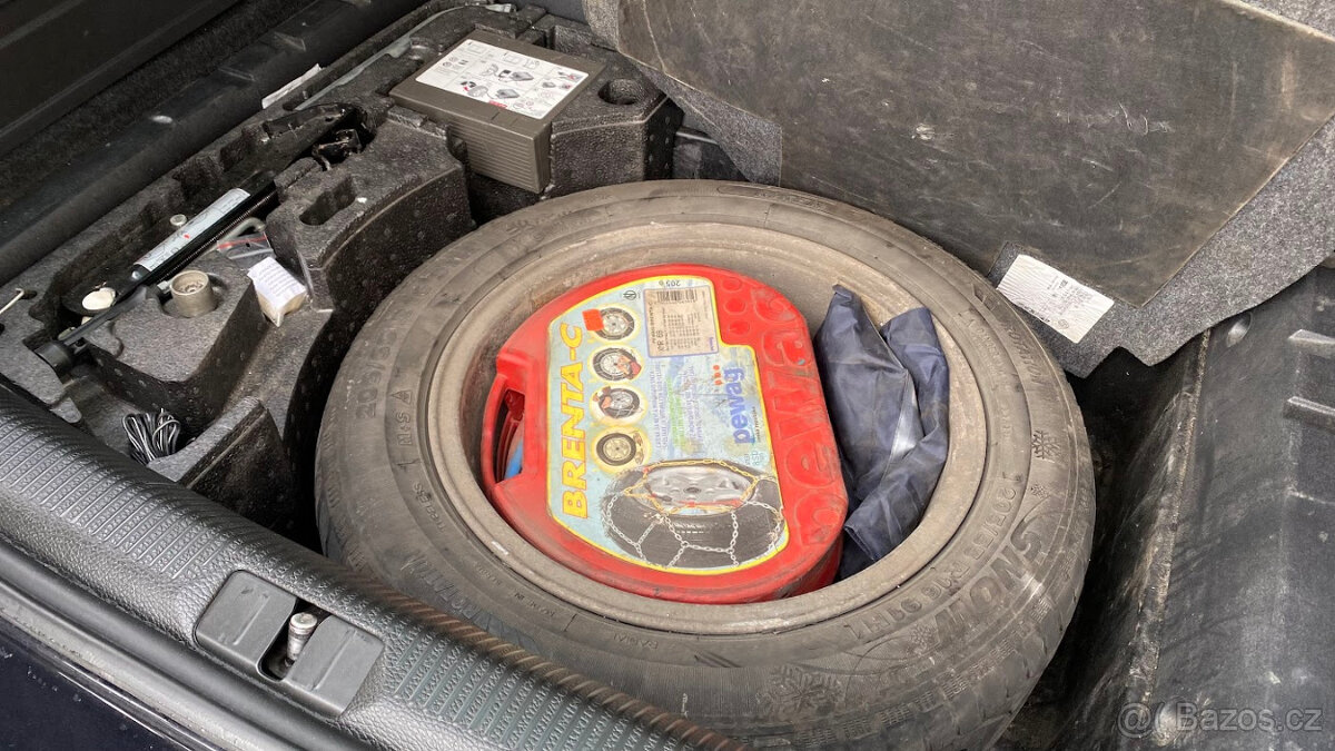 VW Passat B7 variant 2.0 TDI automat - 17