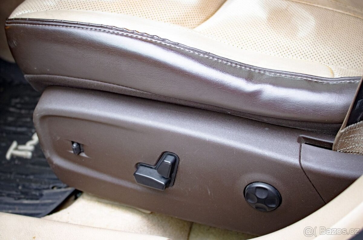 Lancia Thema 3.0 CRD - 17