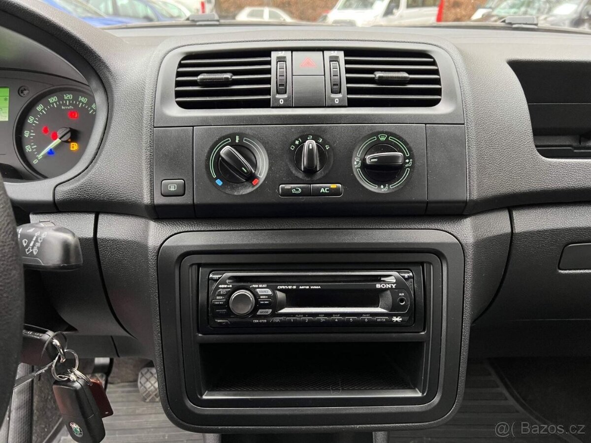 ŠKODA ROOMSTER 1.2 TSI 63 kW 2010 93tkm nové ČR 1. maj - 17