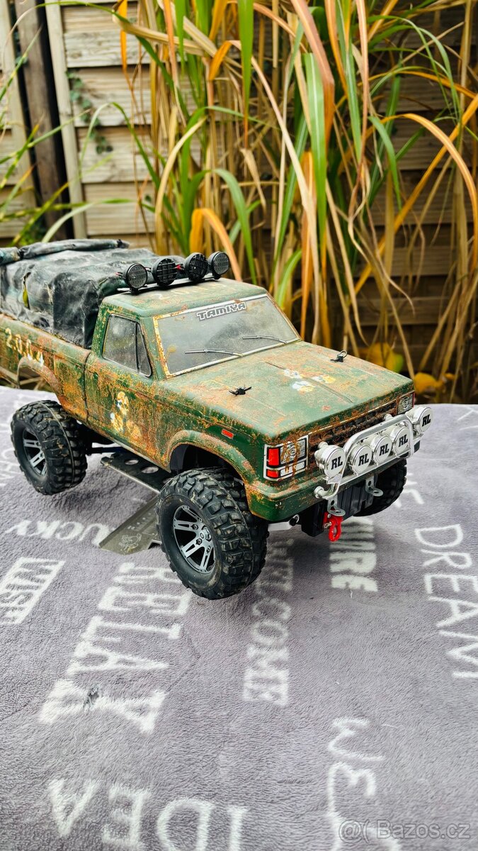 Prodám RC auta + spoustu náhradních dílů a doplňků - 17