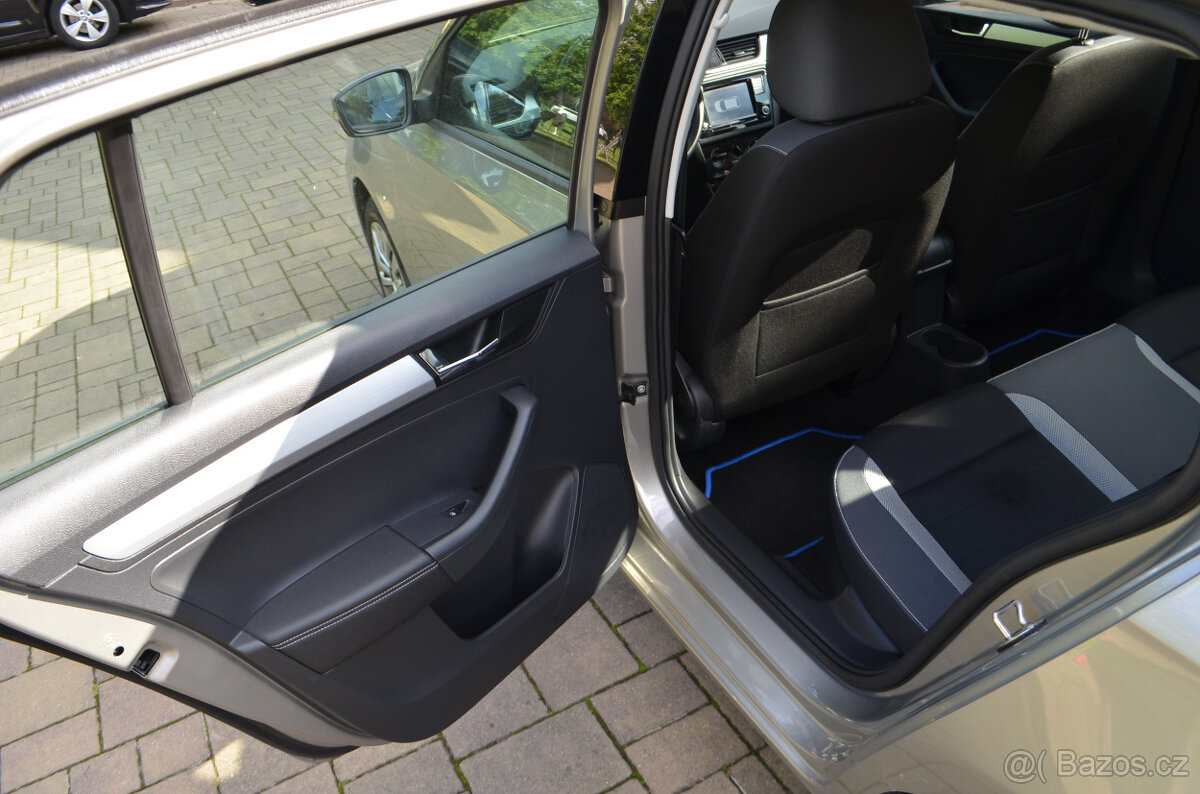 PRODÁM ŠKODA RAPID SPACEBACK 1.0TSI 81KW 2019 - 17