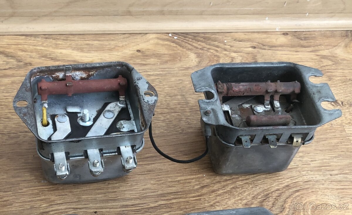 Prodám náhradní díly na motocykl ČZ 175 / 476 a čz 125/476 - 17