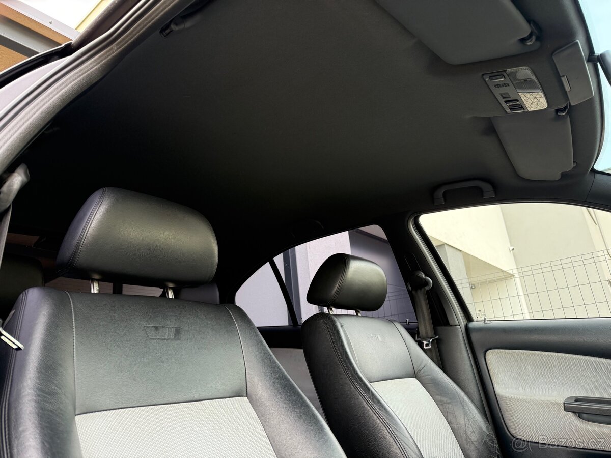 Škoda Octavia RS 1.8t 132kW rok 2003 - 17