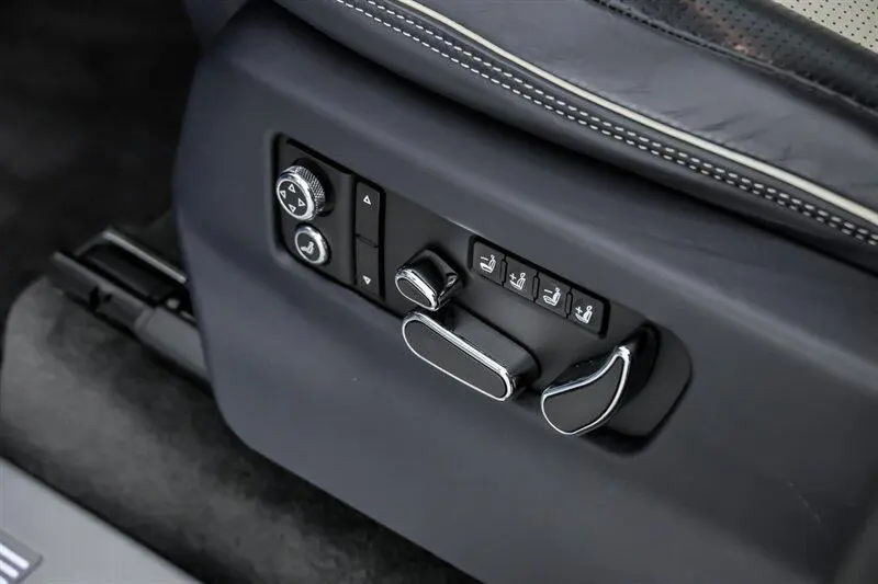 2021 Bentley Bentayga V8 - 17