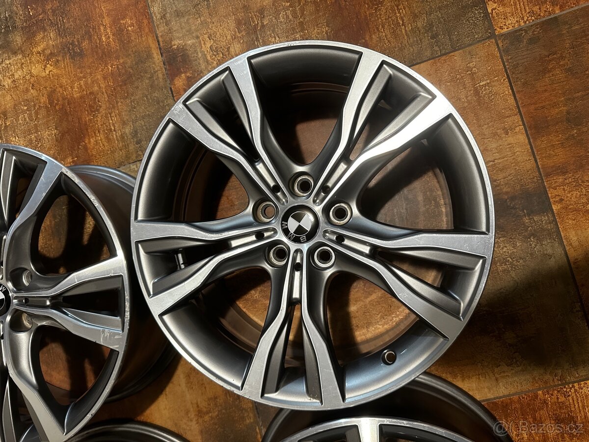 4× originální alu kola BMW 18” – OEM 8 855 093 - 17