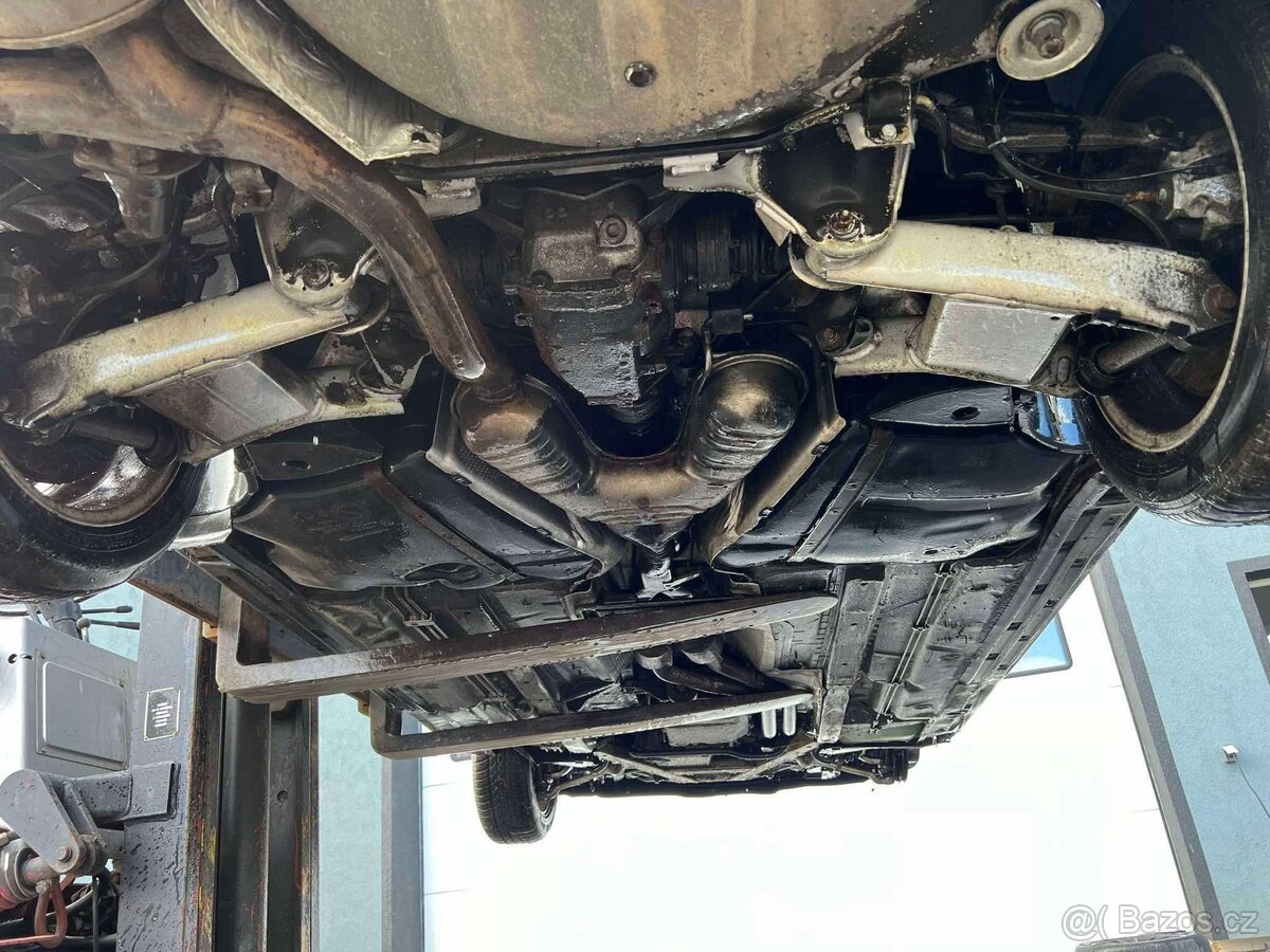 Komplet na náhradní díly-BMW E39 528i m52 142kW - 17