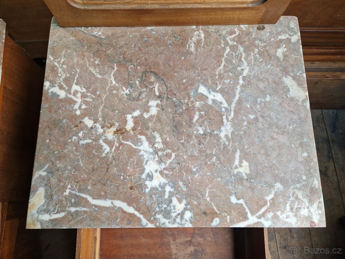 Ložnice po prababičce - 17