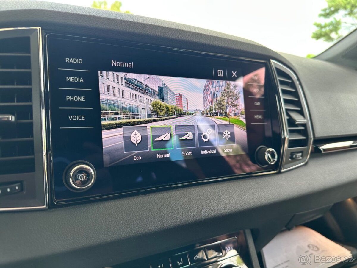 Škoda Karoq 2.0TSi DSG, 4x4, SPORTLINE - 17