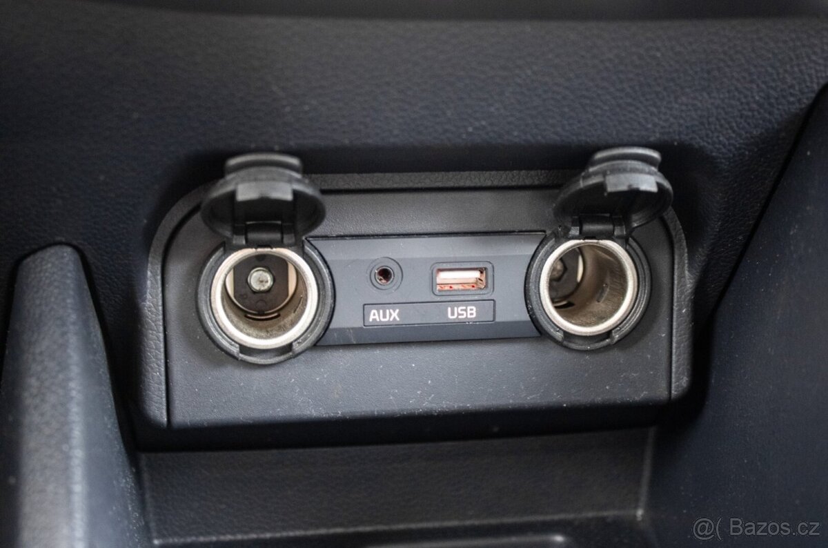 Kia Rio 61,8kW (2016) - 17