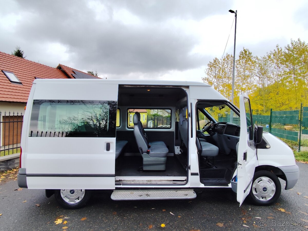- rezervace - Ford Transit 2.2TDCi rok 2013 9.míst - 17