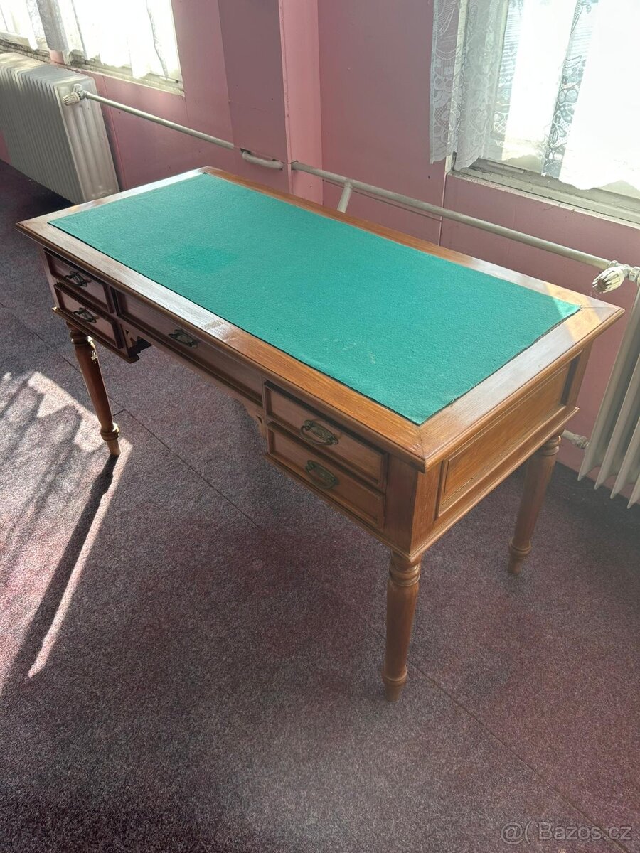 Starožitný nábytek - 17