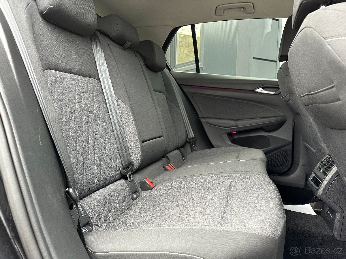 Volkswagen Golf 2023 - 17