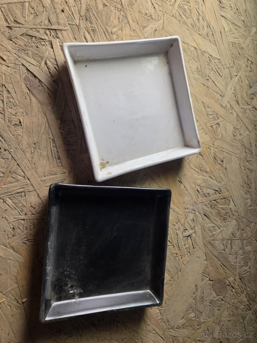 NÁDOBÍ, hrnek, hrnec, talíř aj. - 17