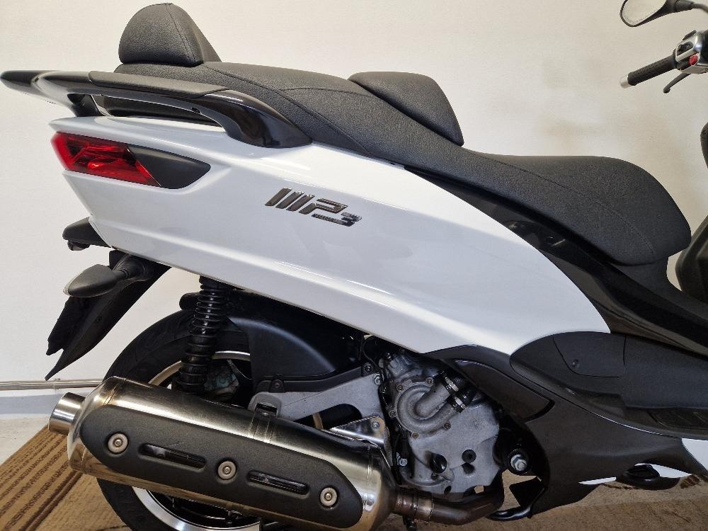 Piaggio MP3 500 ABS LED ESP USB 5/2015 - 17