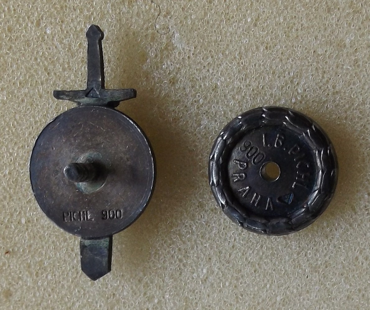 vojenské odznaky - armáda - 17