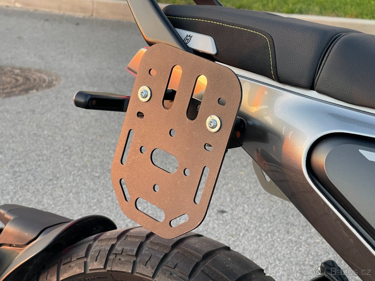 Husqvarna Svartpilen 125 2023 11 kW A1 1. majitel - 17