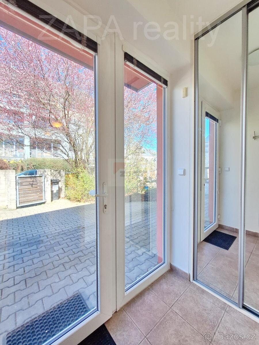 prodej řadového RD 5+kk 147m2 ul. Pod Nouzovem Praha 9 Kbel - 17