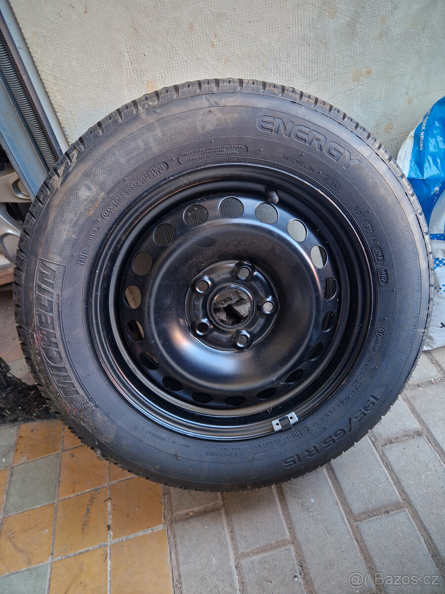 Pneu na prodej (BEZ DISKŮ) - 17