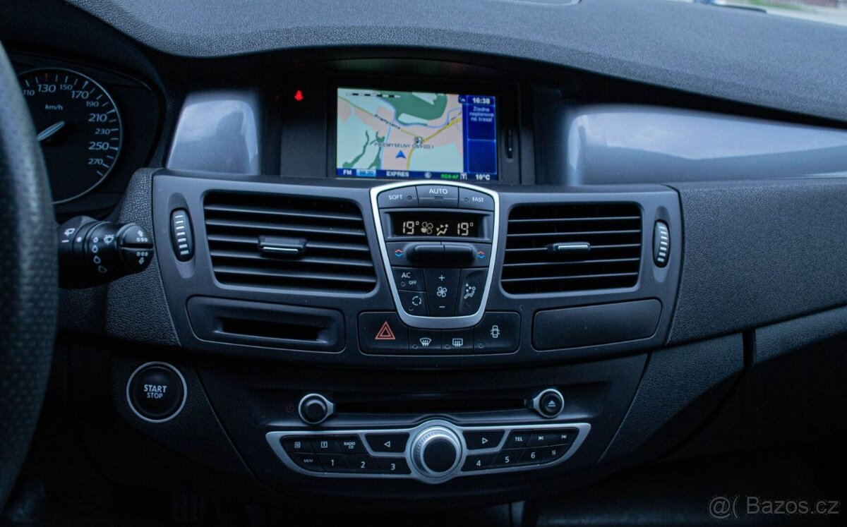Renault Laguna 2.0 dCi 4control - 17