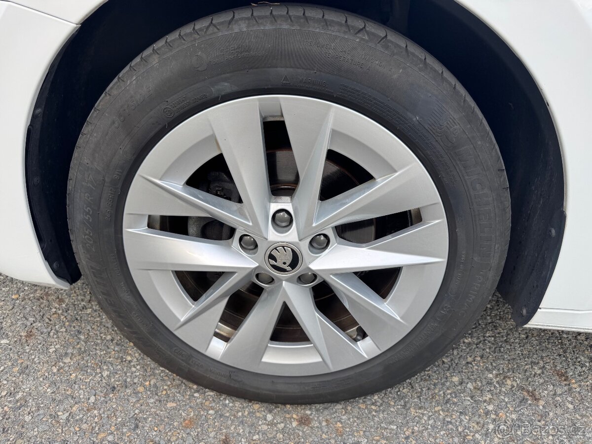 Octavia 4 COMBI 2.0TDI 110KW STYLE ACC TAŽNÉ ČR DPH - 17