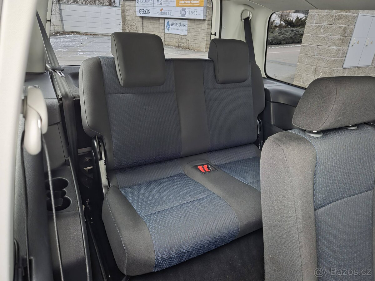 Caddy Maxi 2.0TDI 110kW, 7.míst, 2016, serviska, rozvody - 17