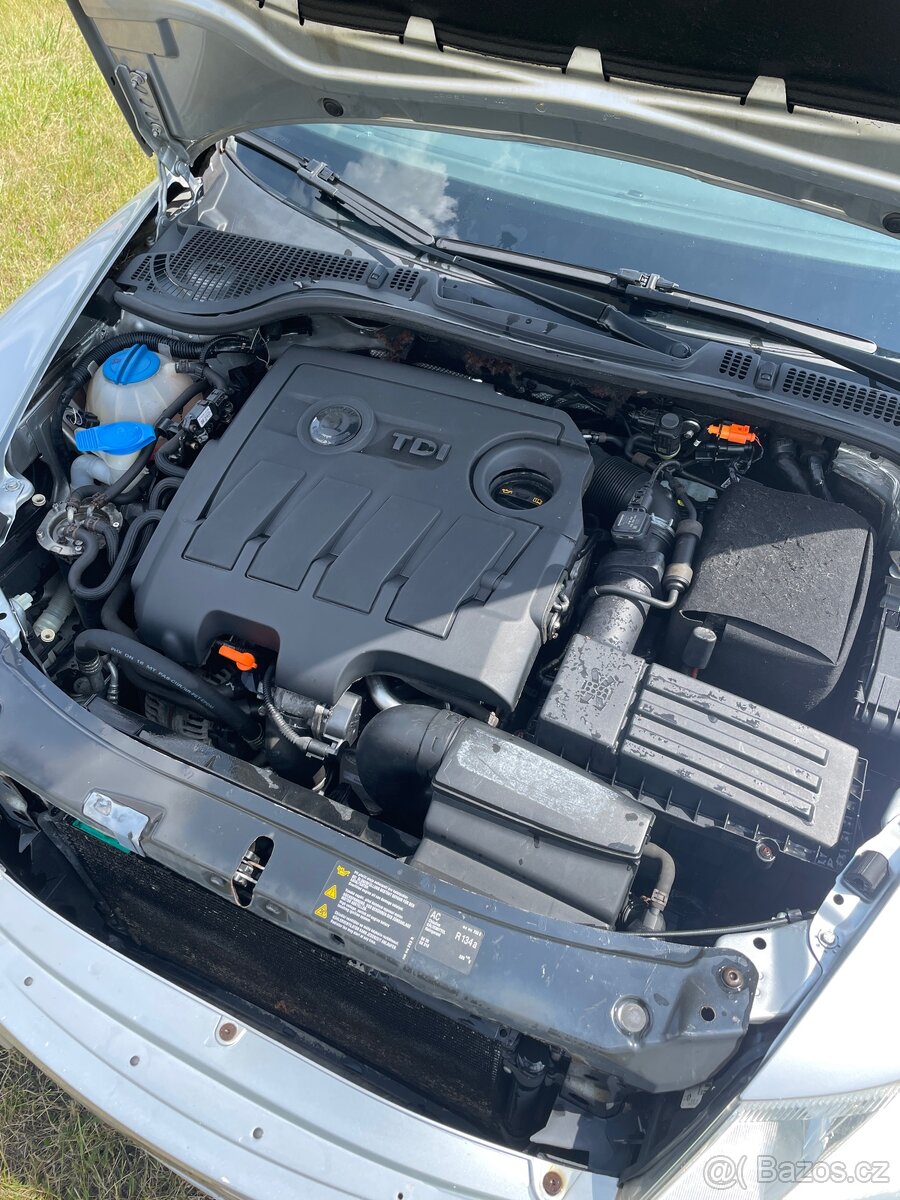 Rozprodám ND Octavii 2 1.6TDI - 17