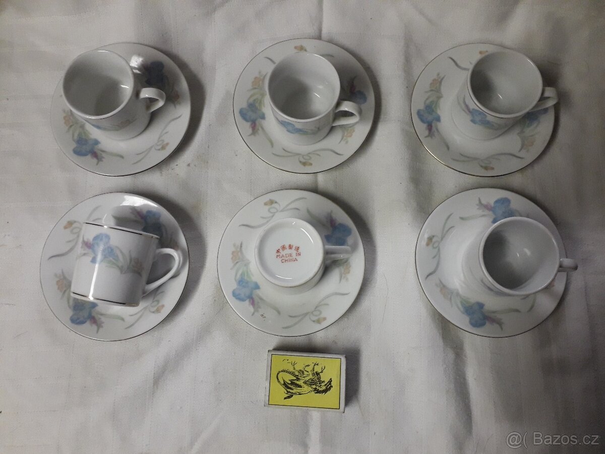 Prodám různé porcelánové a skleněné cukřenky, dózy, hrnky. - 17