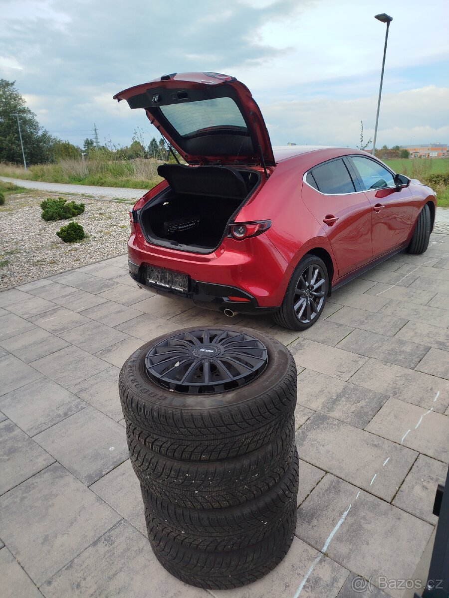 Mazda 3 Comfort+ 2,0 90 kw-Top stav, servis-Prodáno - 17