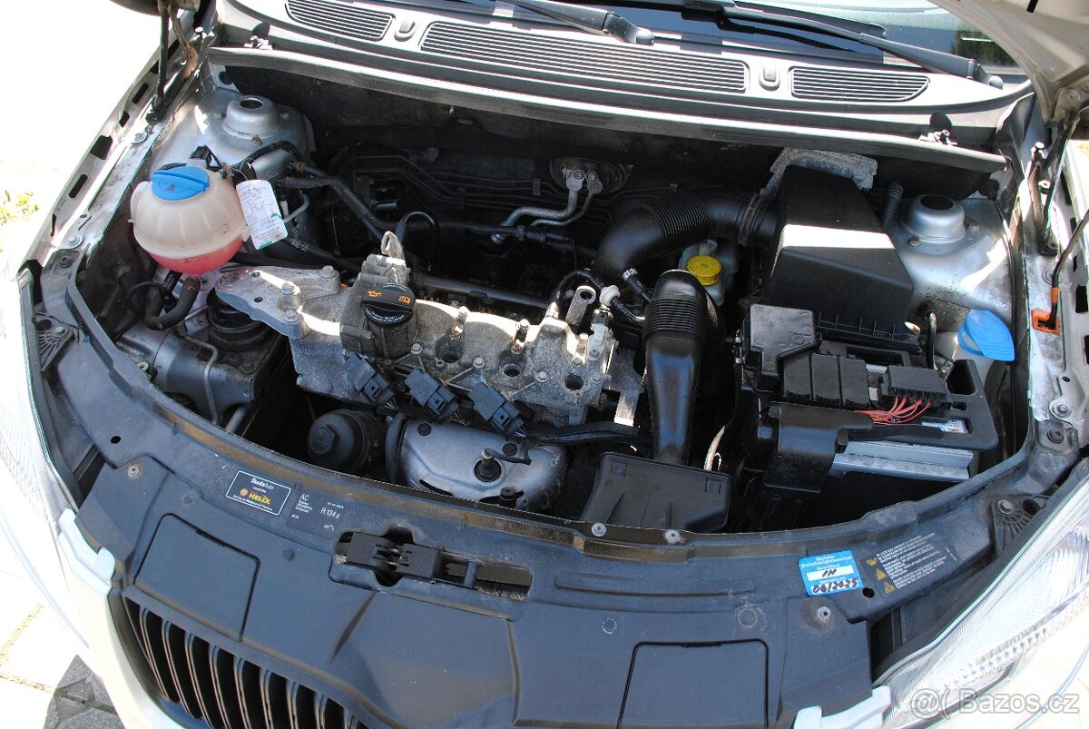 Škoda Fabia 2 1.2 44kW - klimatizace - 17