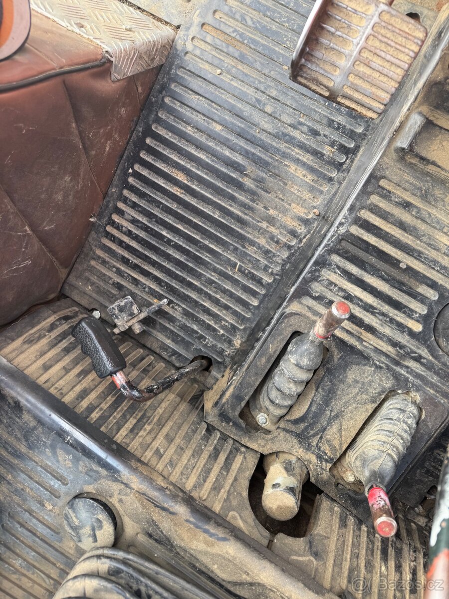 ZETOR 7245 s čelní hydraulikou - 17