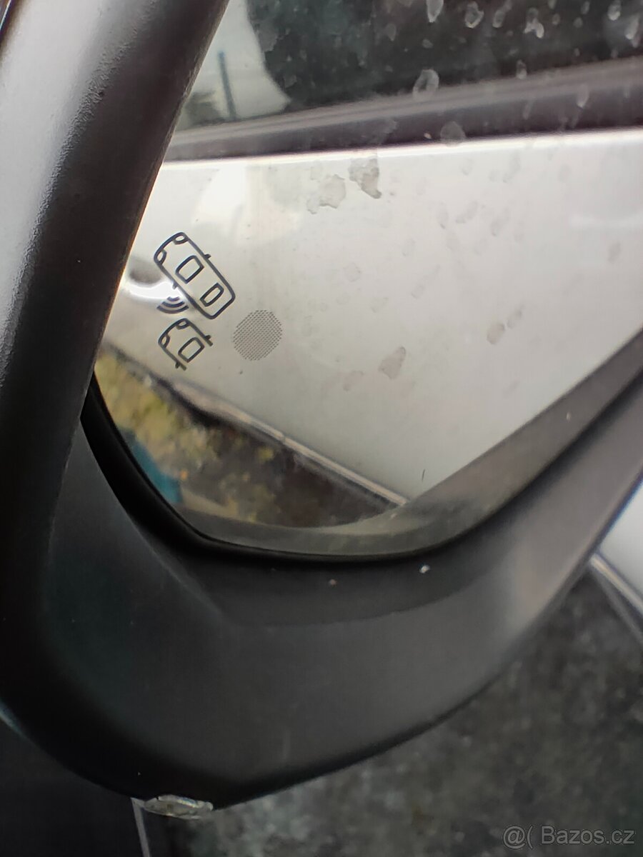 PEUGEOT 3008 1.2 PureTech 96kW, automat - 17