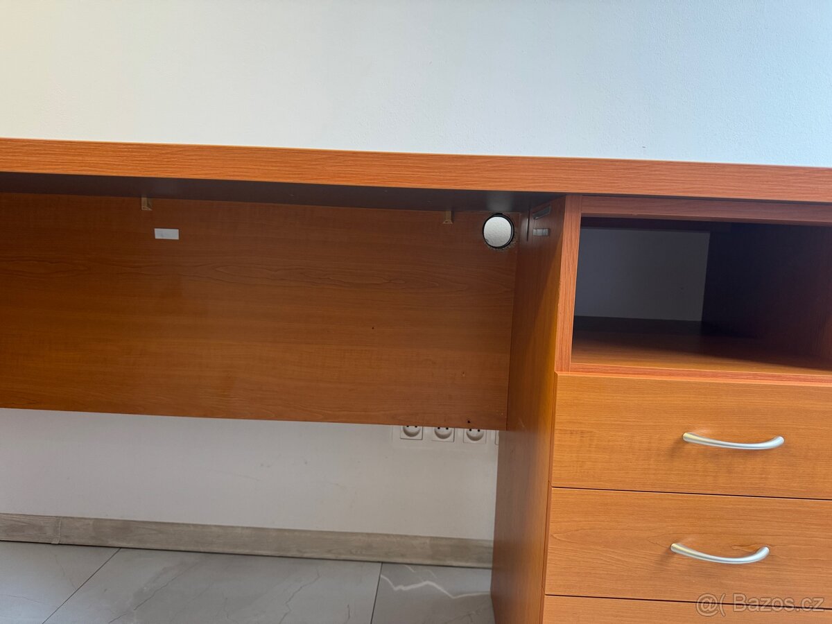 Kancelarsky stul rohovy 110,5x180,5cm se supliky - 17