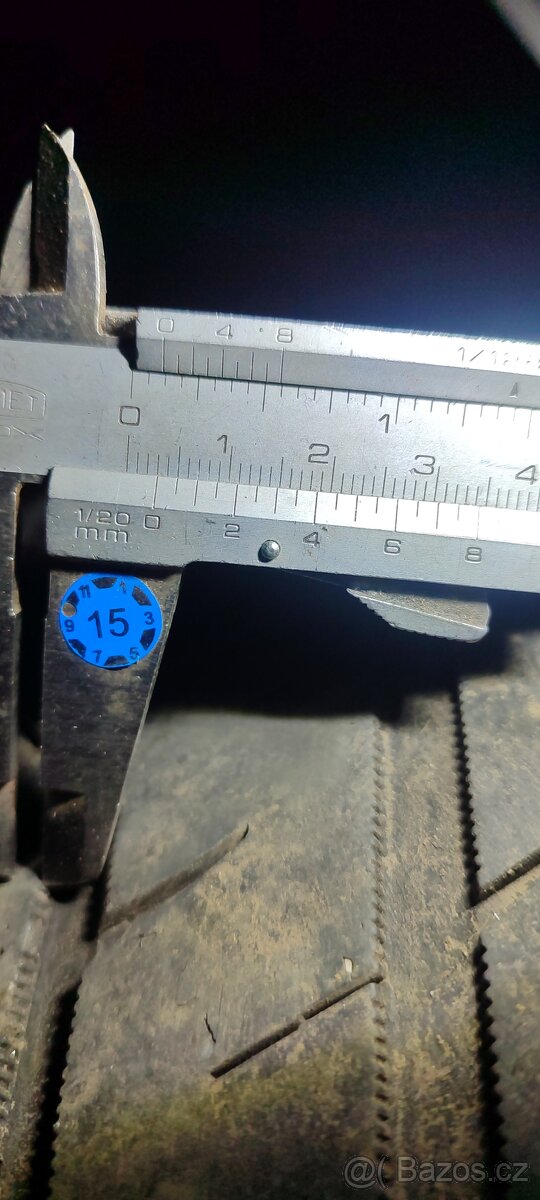 Prodám letní pneu 225/45 R17 - 17