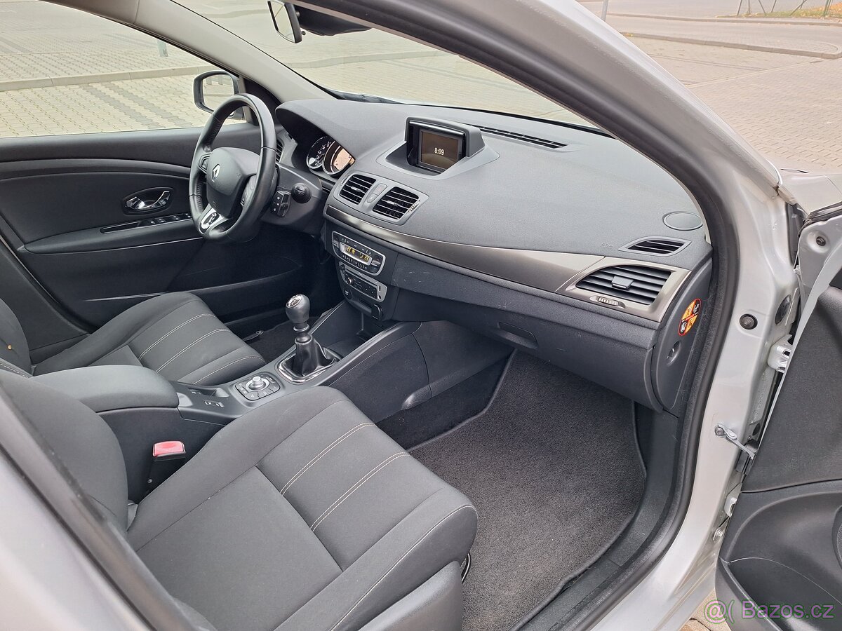 RENAULT MEGANE PARIS 1.6 81 KW R.2014 - 17