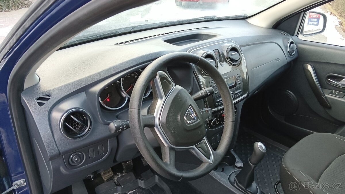Dacia Logan 1.0 I - 17