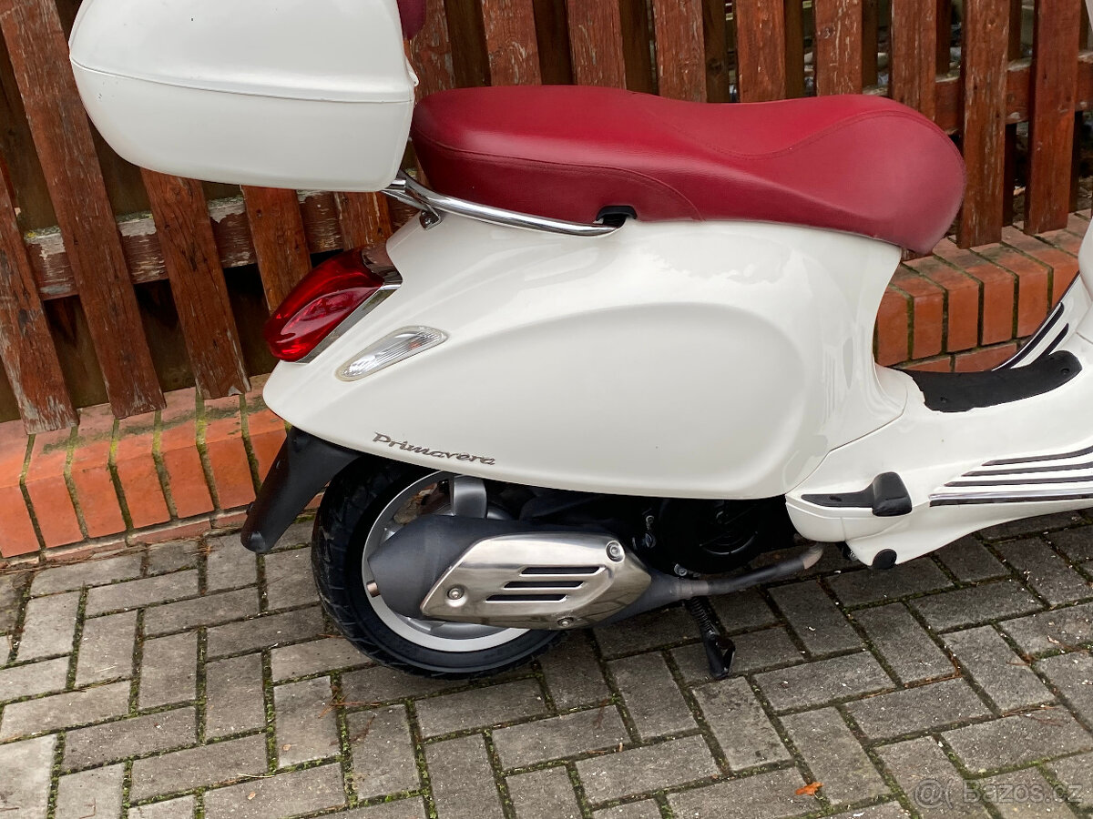 Vespa Primavera 125 3V - 17